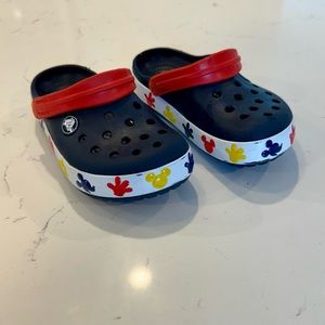 Light up Mickey Mouse Crocs, C10